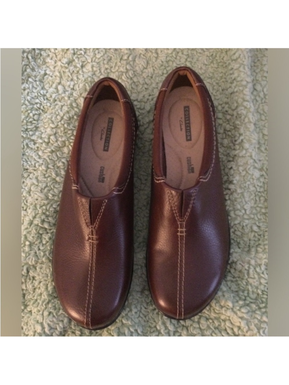 Clarks Women's Burgundy Leather Slip-On Ashland Joy loafers